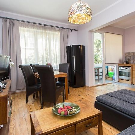 Colorful 2Bdr Apartment In The City Center София Экстерьер фото