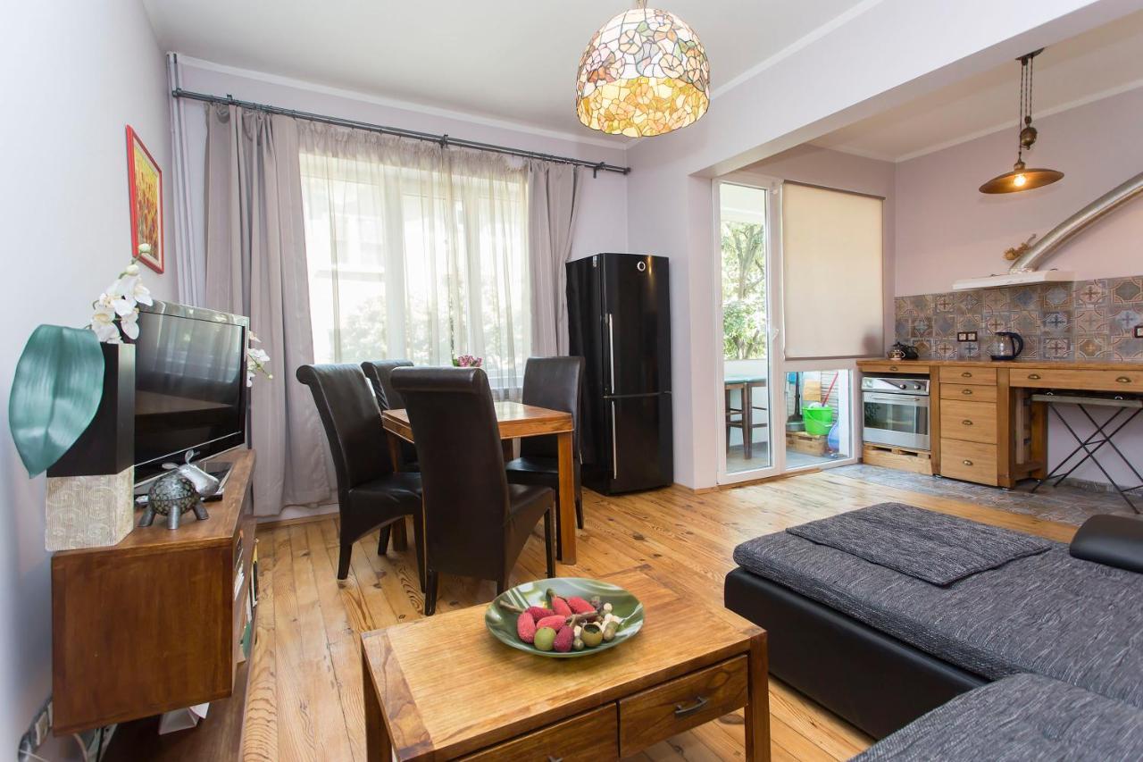 Colorful 2Bdr Apartment In The City Center София Экстерьер фото